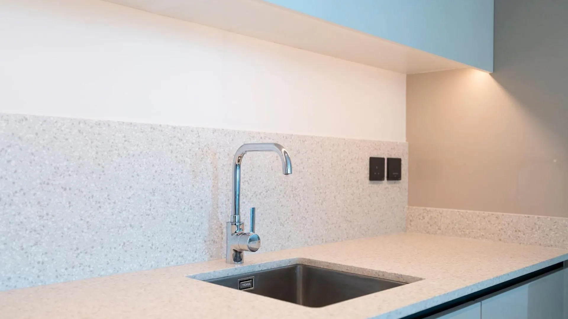 Coastal Chic 1 Bedroom Apartment W Private Beach Dubai
