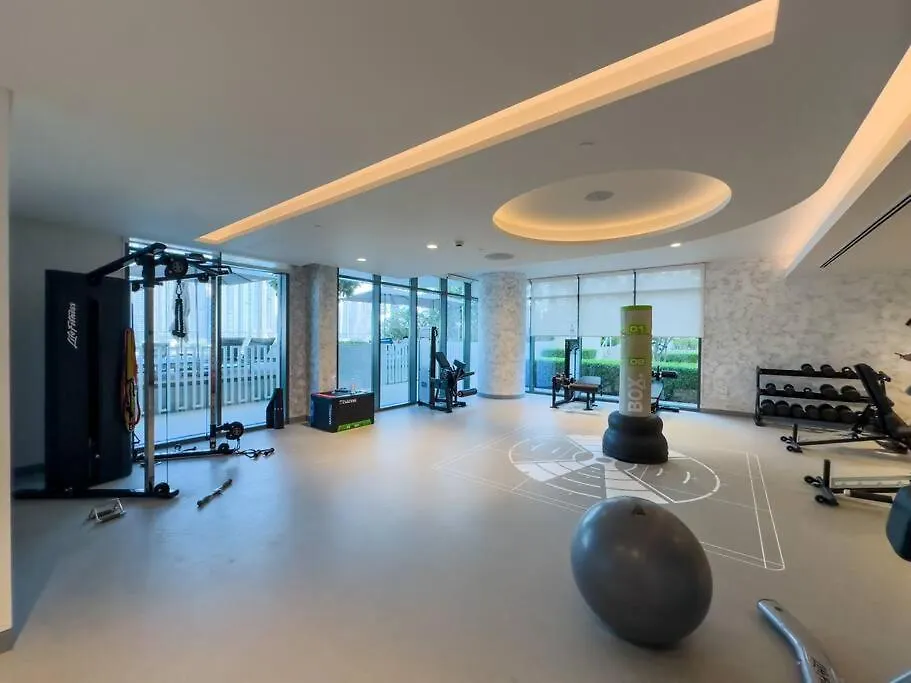 Coastal Chic 1 Bedroom Apartment W Private Beach Dubai