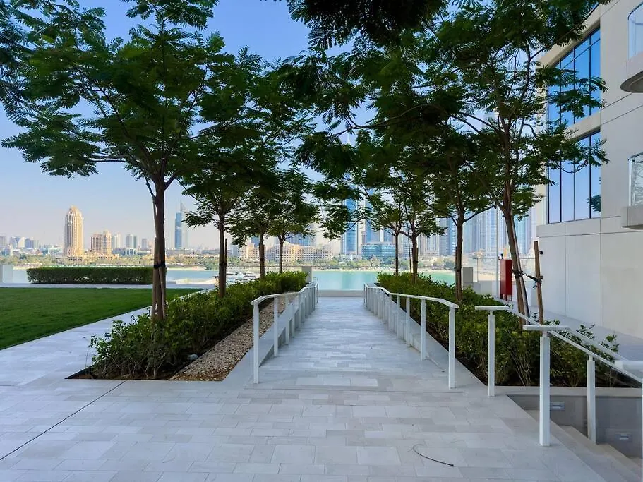 Coastal Chic 1 Bedroom Apartment W Private Beach Dubai