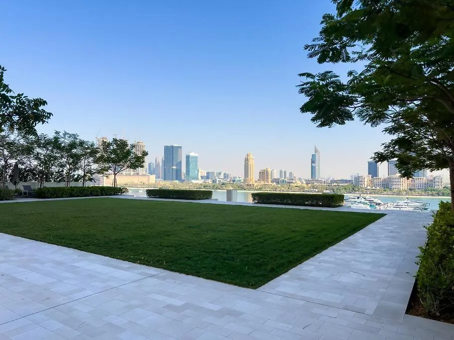 Coastal Chic 1 Bedroom Apartment W Private Beach Dubai Emirati Arabi Uniti