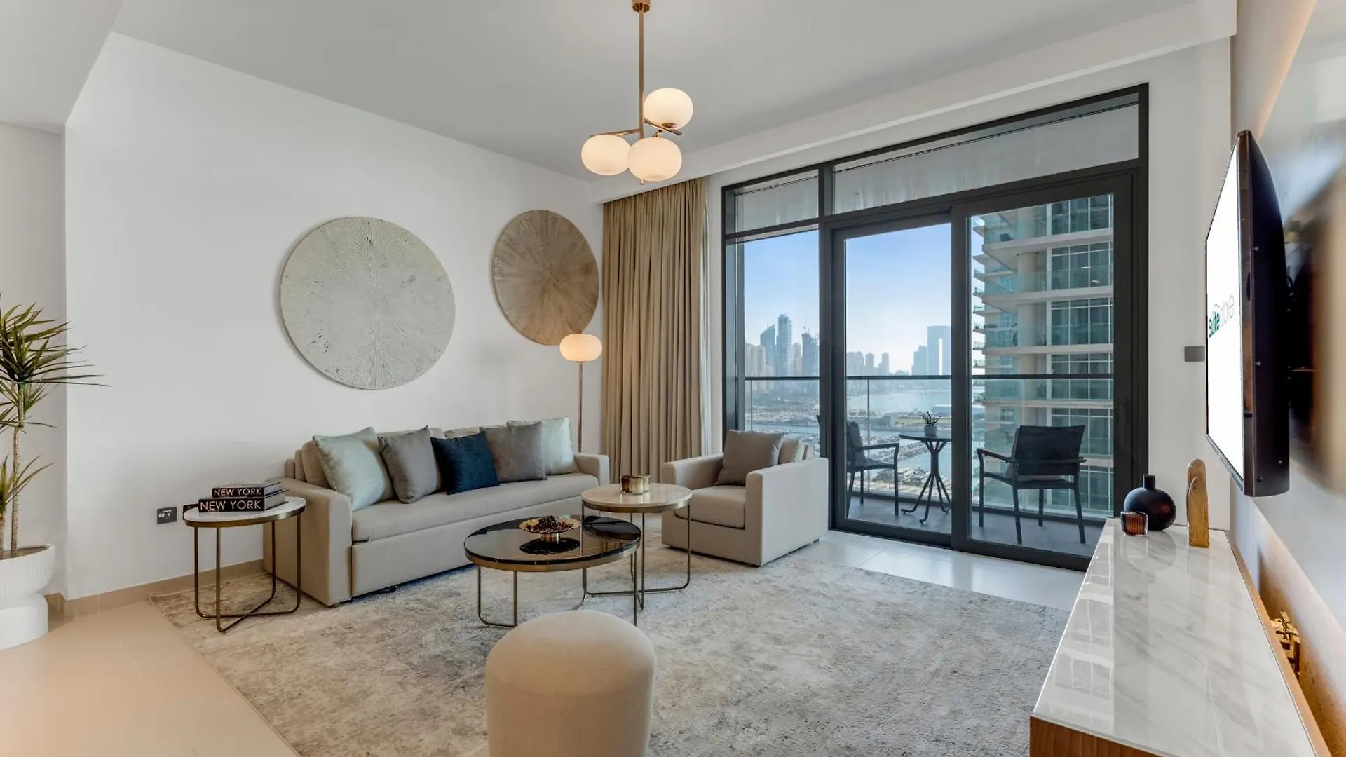 Coastal Chic 1 Bedroom Apartment W Private Beach Dubai