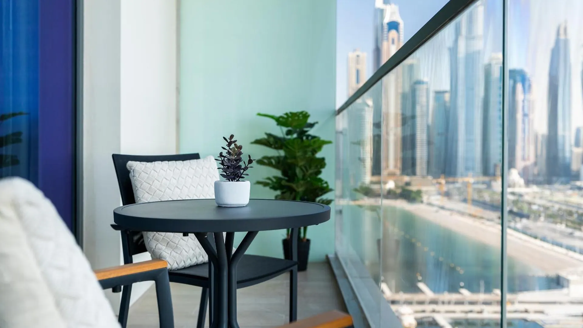 Coastal Chic 1 Bedroom Apartment W Private Beach Dubai